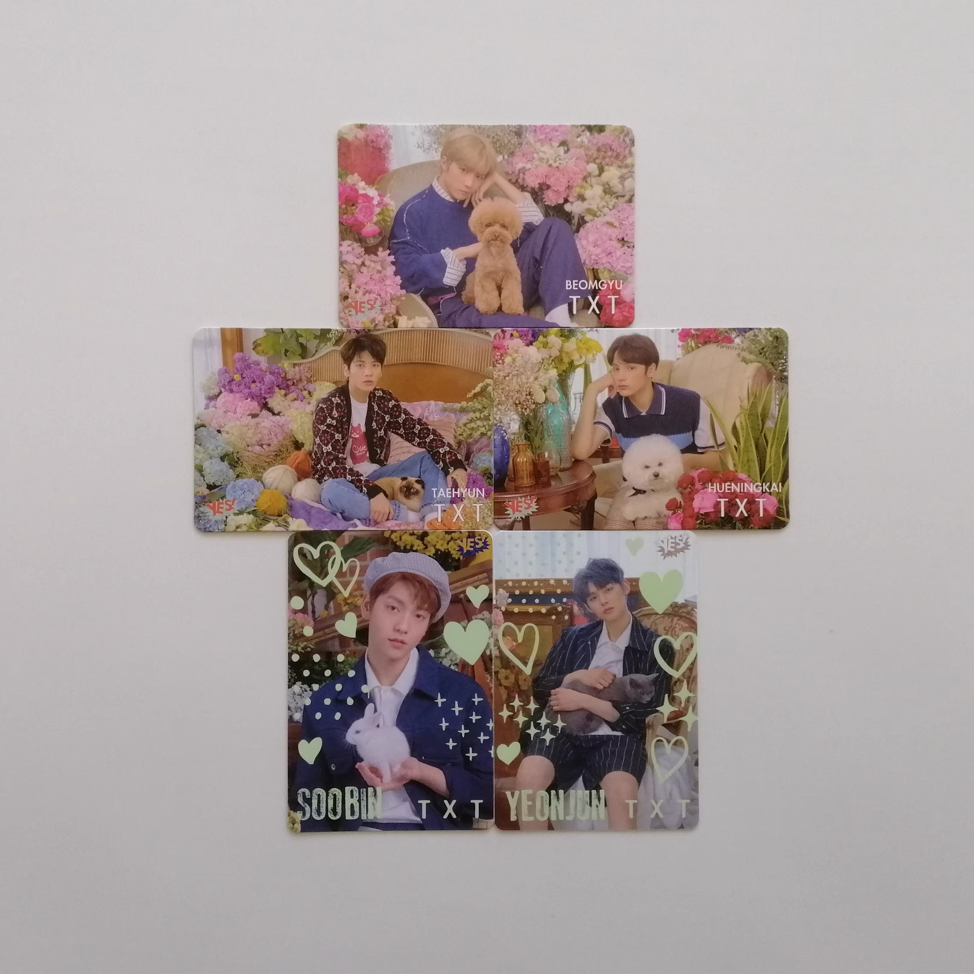 Hong Kong YES! Magazine - YES CARD - TXT - 25th Anniversary Series 52&53 Glow in the Dark Photo Cards [RARE] - TXT Universe