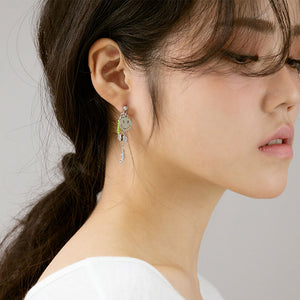 TXT Yeonjun Clothespin Smile Piercing Earring - TXT Universe